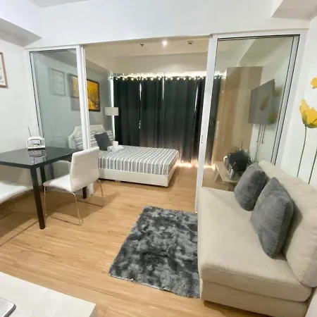 Azure Staycation Magical Suite Manila Exterior photo
